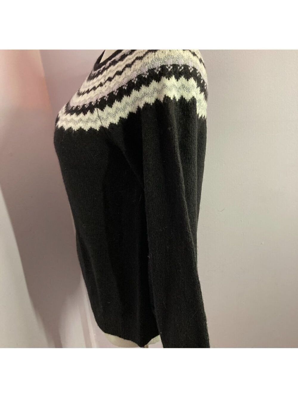 Elle Sweater, NWT, Size S - Picture 3 of 12